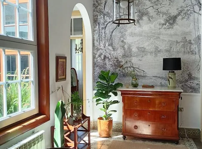 Casa Emblematica En Entorno De Cuento * La Caridad