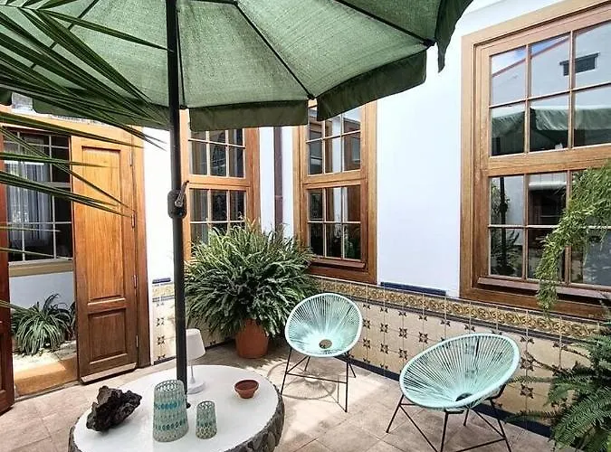 Casa Emblematica En Entorno De Cuento La Caridad