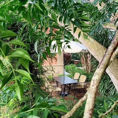 Casa Emblematica En Entorno De Cuento La Caridad