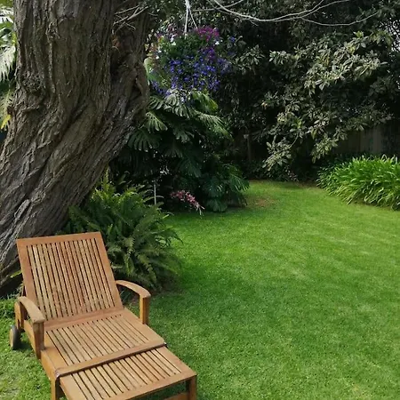 Casa Emblematica En Entorno De Cuento *