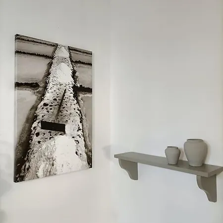 Casa Emblematica En Entorno De Cuento *